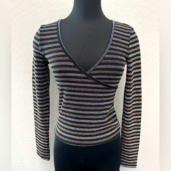 URBAN OUTFITTERS | Metallic Striped Fitted V-Neck Long Sleeve Top | Size Medium - Picture 2 of 6